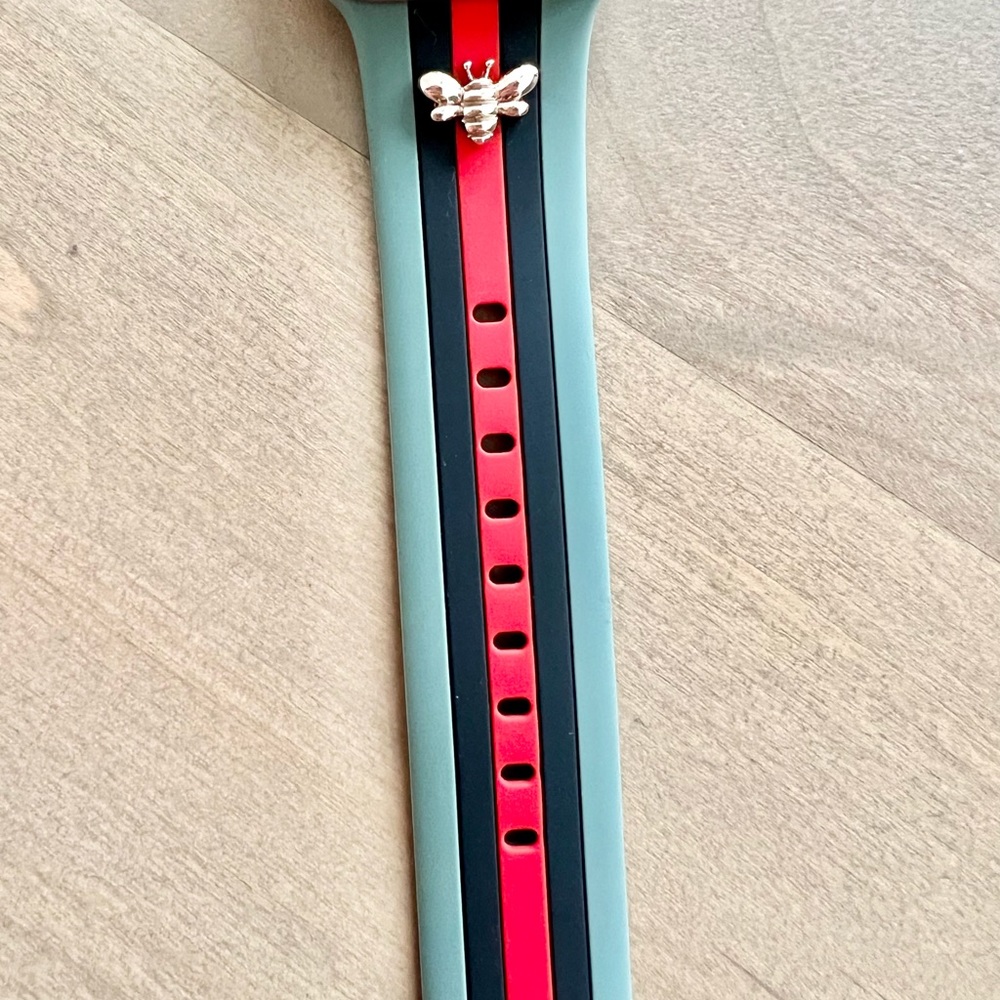 *NWOT* Honey Bee Apple Watch Band in Pine Green/Black/Red - Picture 6 of 7